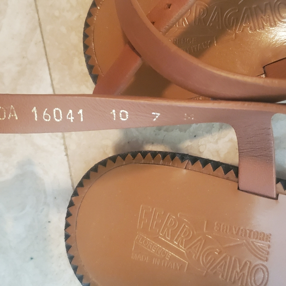 Sandals - Picture 3 of 6